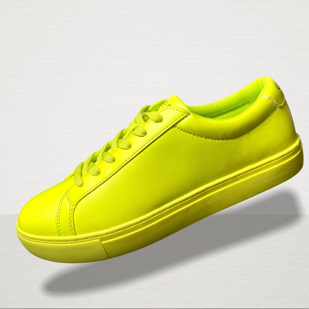 GUESS MEN’S BATRIX SNEAKERS